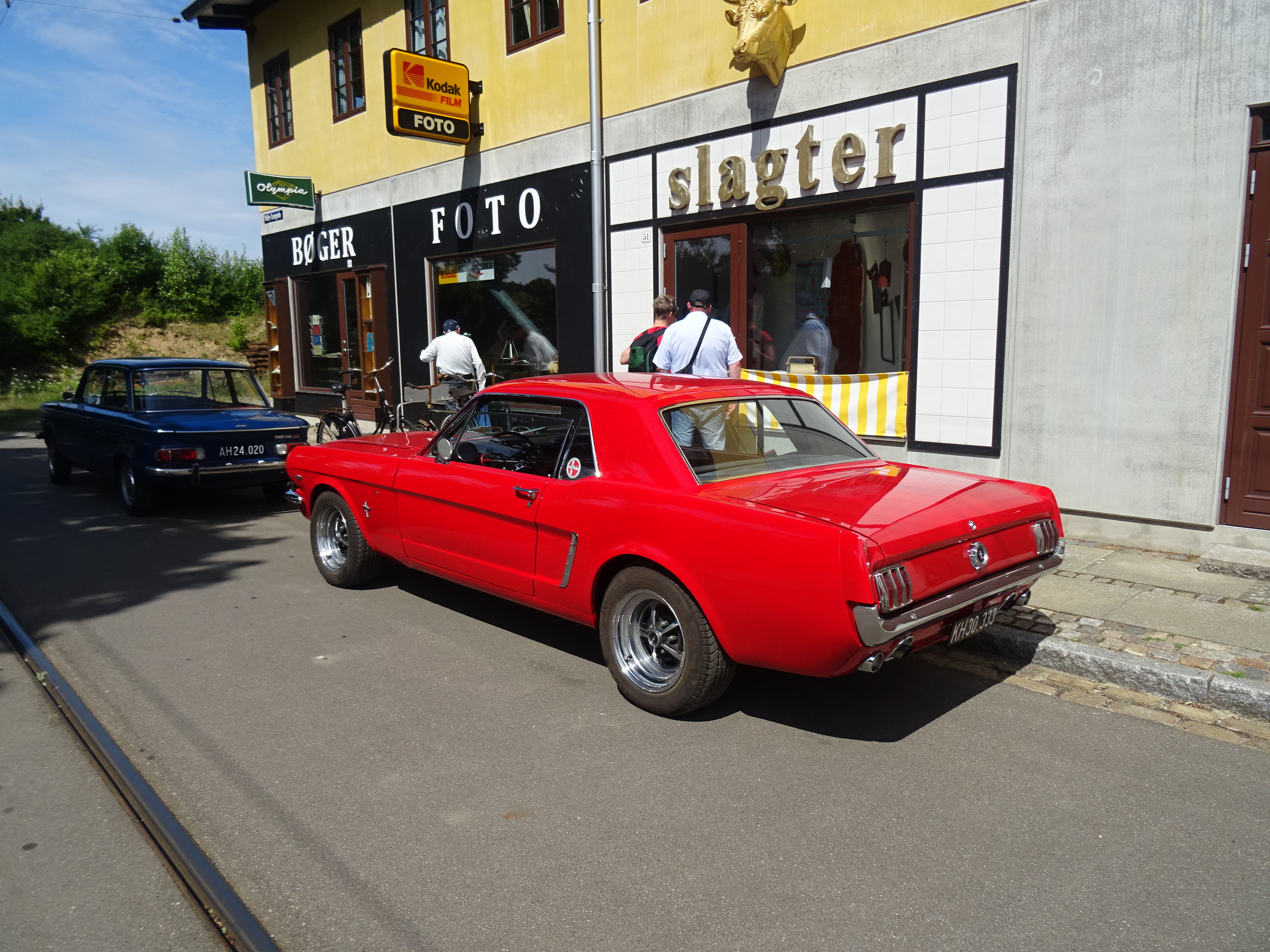 Ford Mustang fra 1965 ved Sporvejsmuseet Skjoldenæsholm