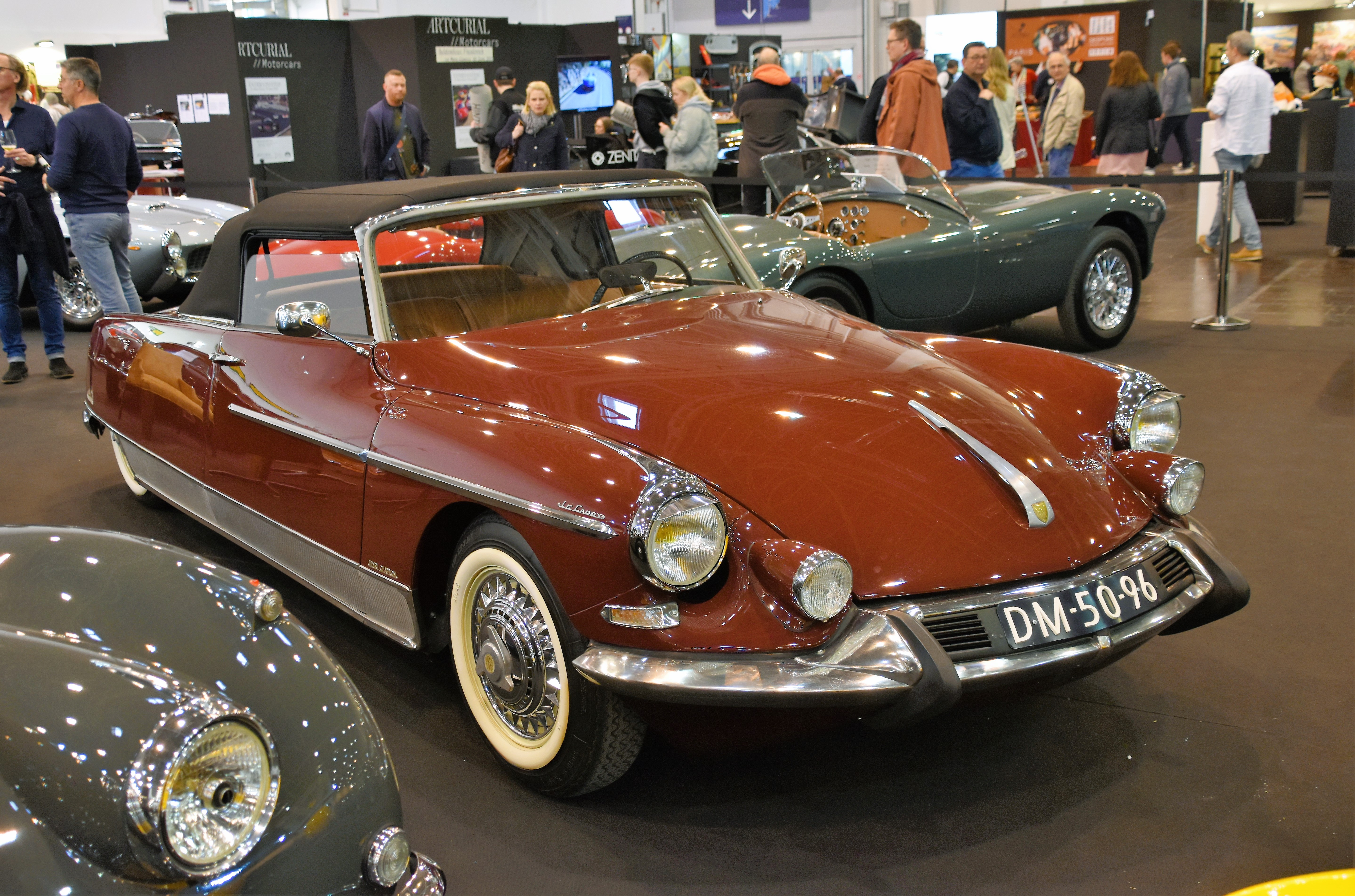 Citroën DS Le Caddy cabriolet fotograferet ved en biludstilling